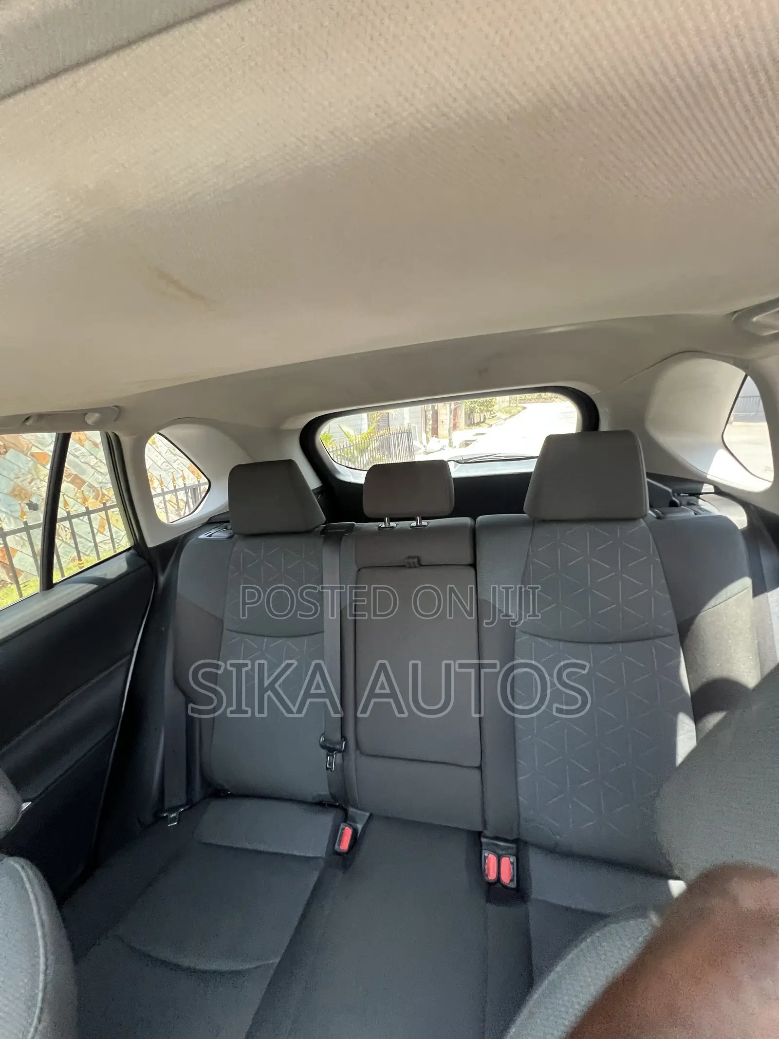 Toyota RAV4 XLE Premium 2025 Black