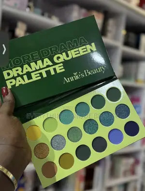 Amie’s Beauty Eyeshadow Palette