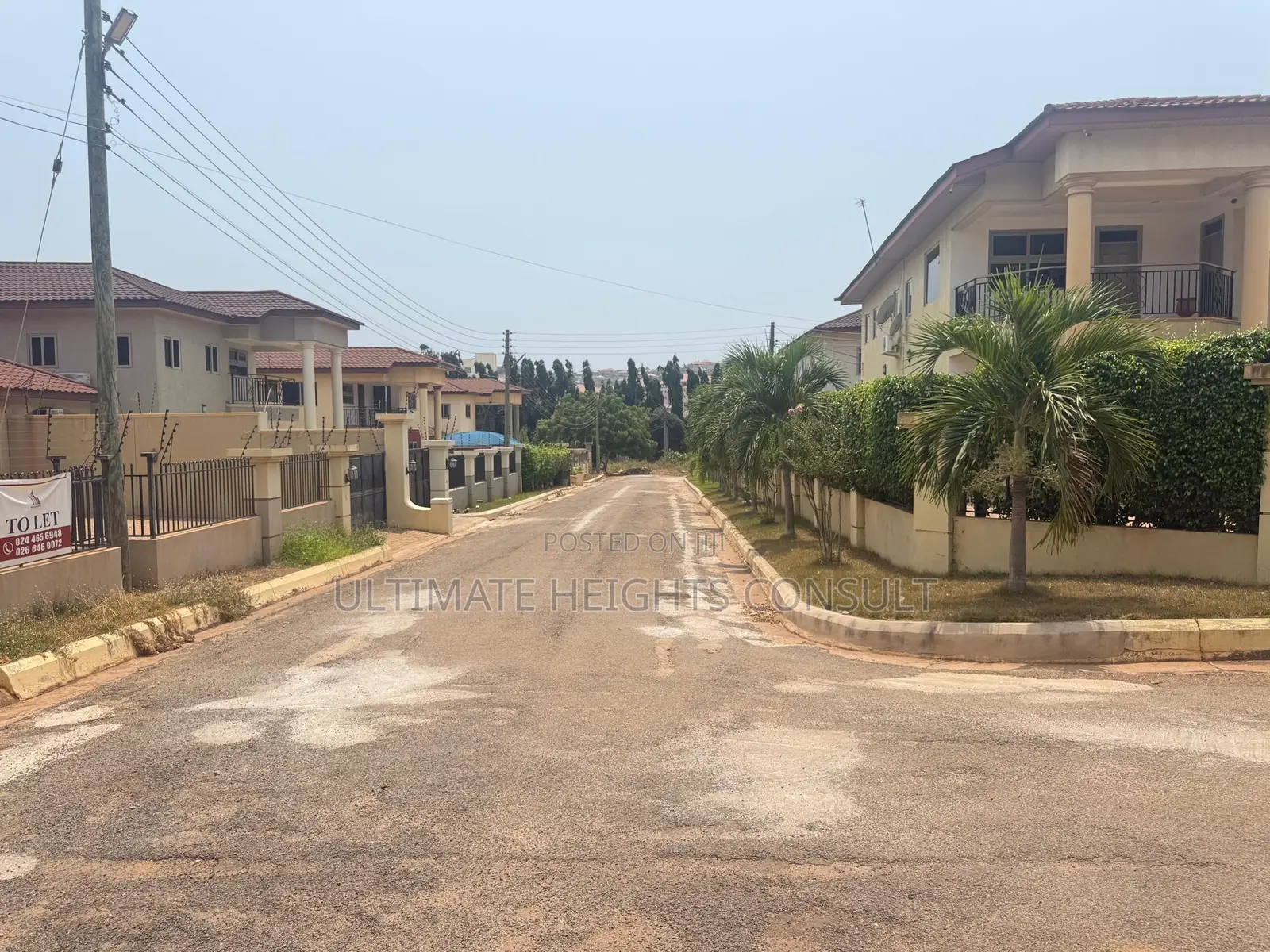 4bdrm House in West Hills Mall for sale