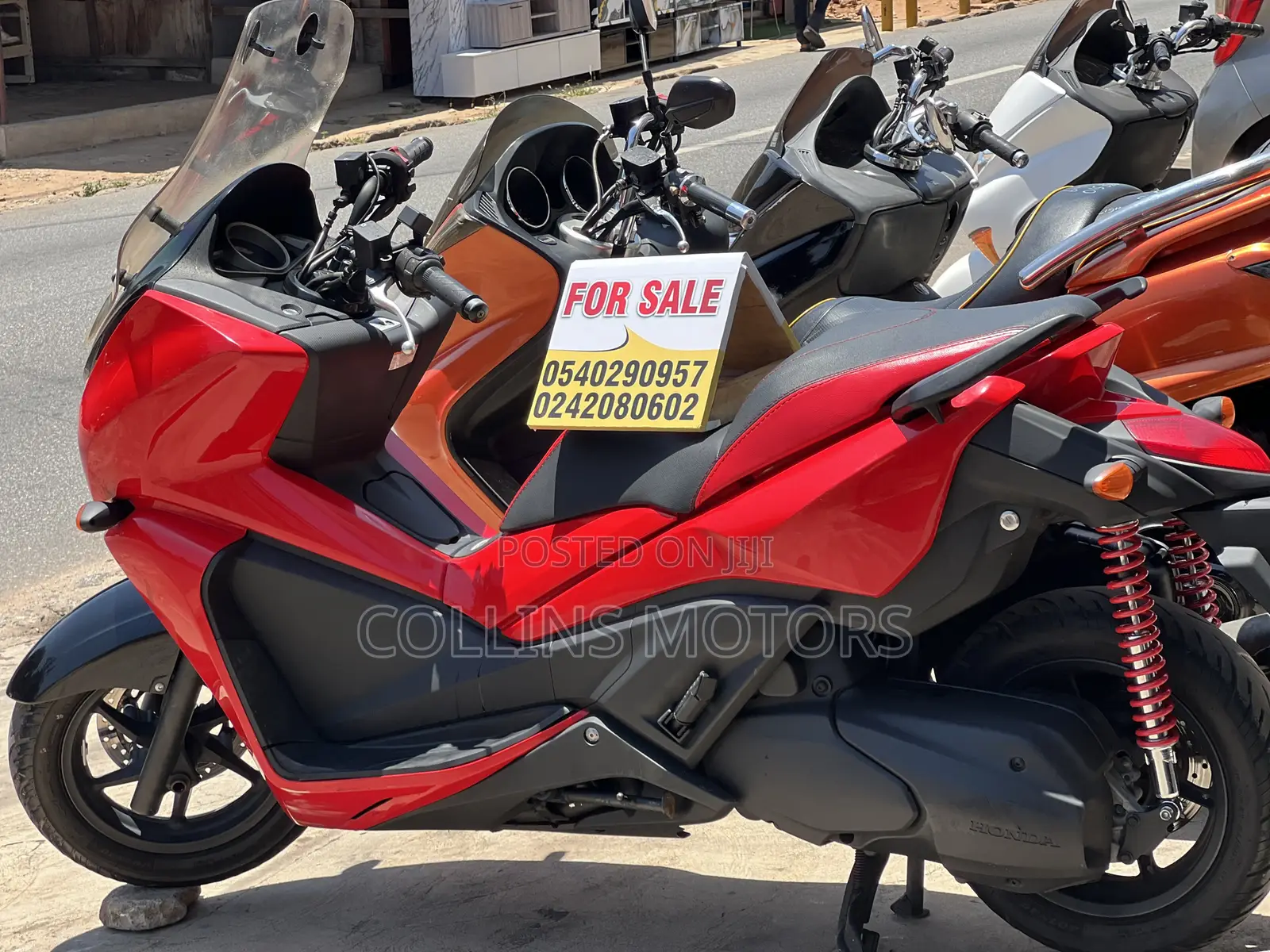 Honda Forza 2022 Red