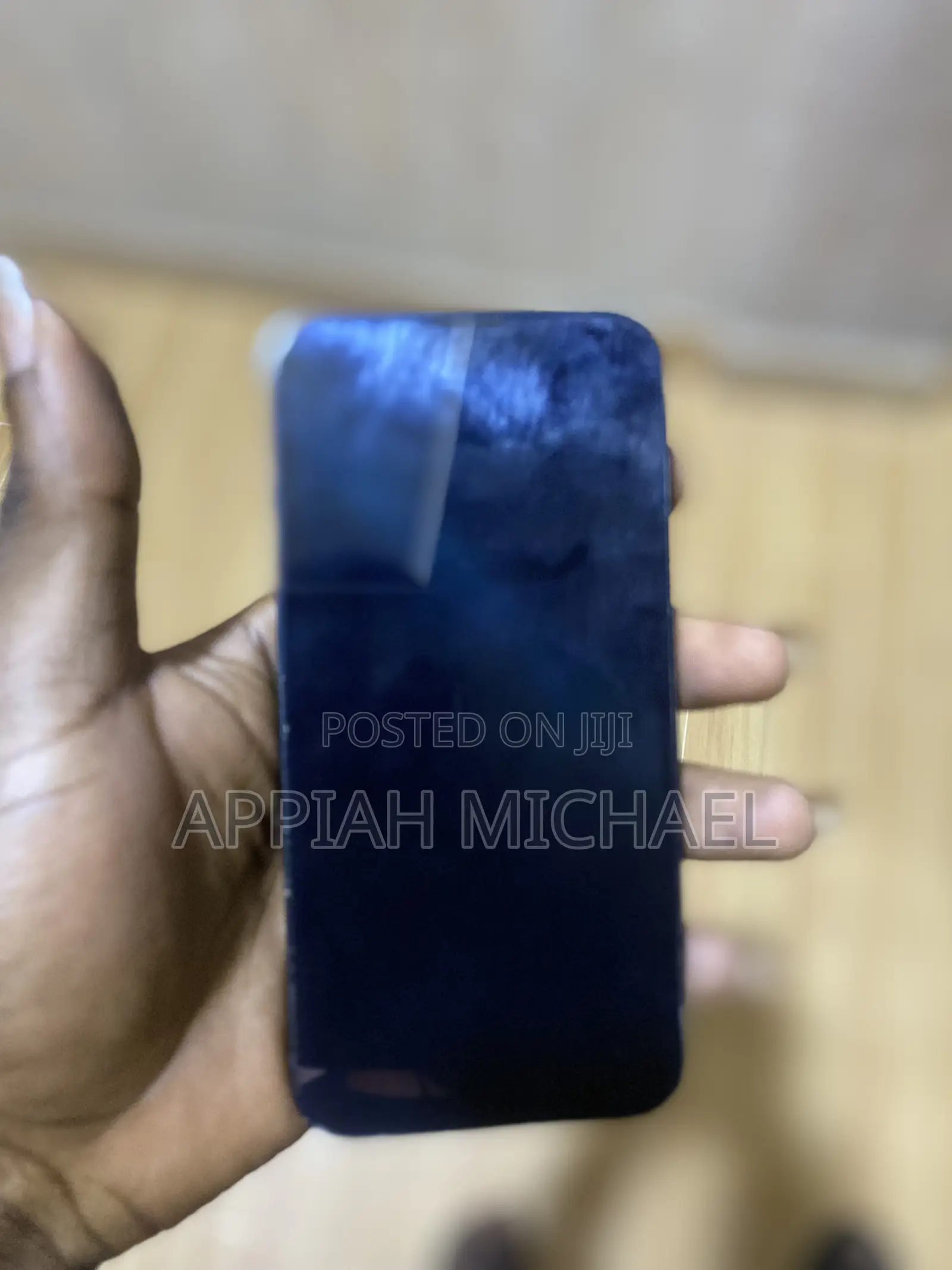 New Apple iPhone XR 128 GB Black