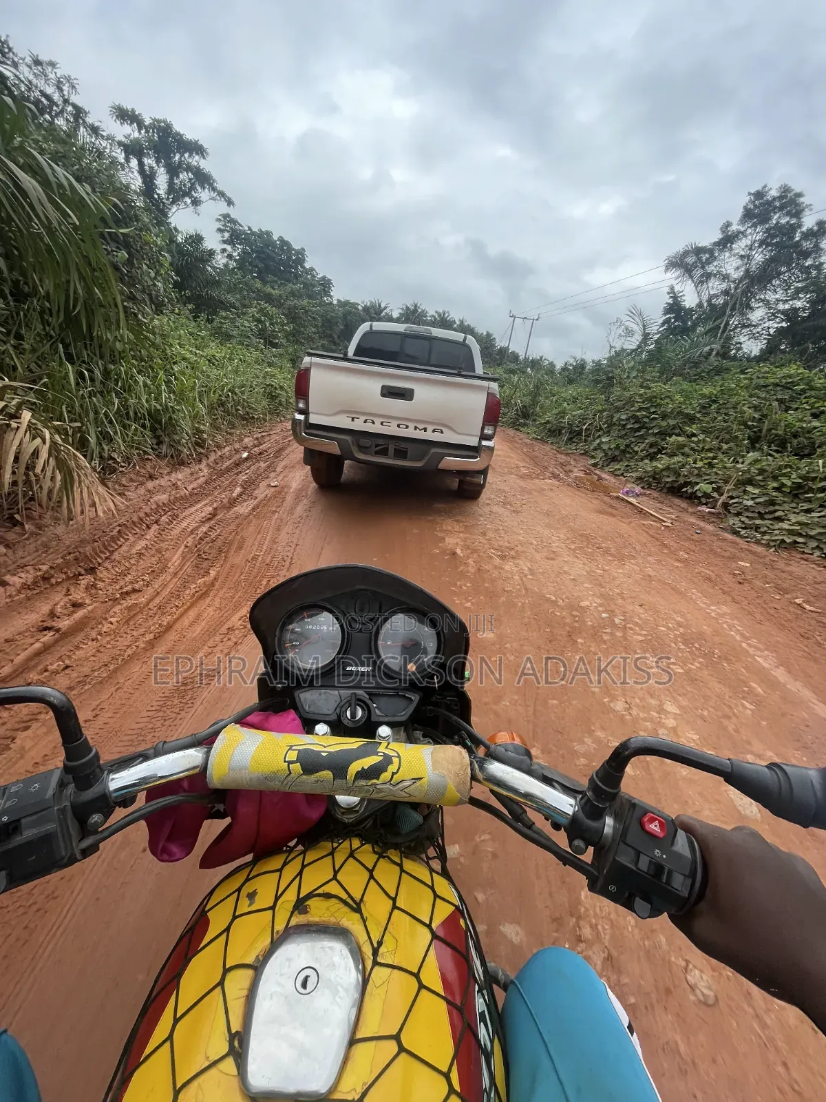 Bajaj Boxer 2026 Yellow