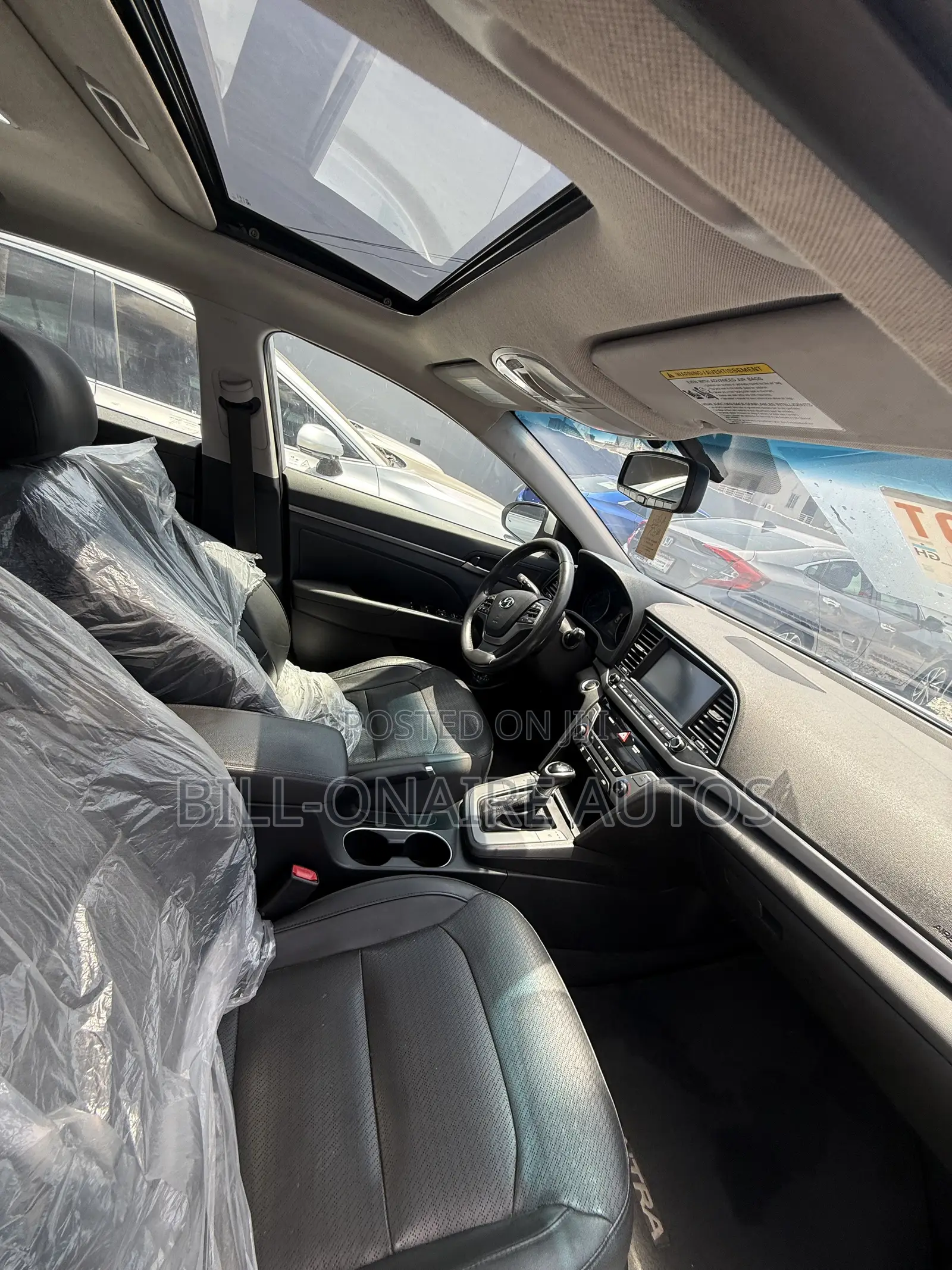 Hyundai Elantra Limited Sedan FWD (2.0L 4cyl 6A) 2017 Silver
