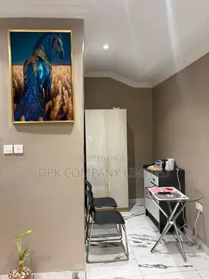 1bedroom en-Suite|Dstv|Internet|Air Con Room (Min 2 Days )