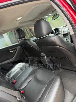 Hyundai Elantra 2016 Red
