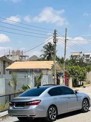 Honda Accord EX-L 4dr Sedan FWD (2.4L 4cyl 2A) 2017 Silver