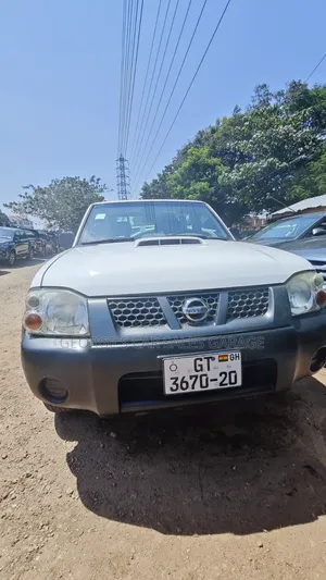 Nissan Hardbody 2020 White