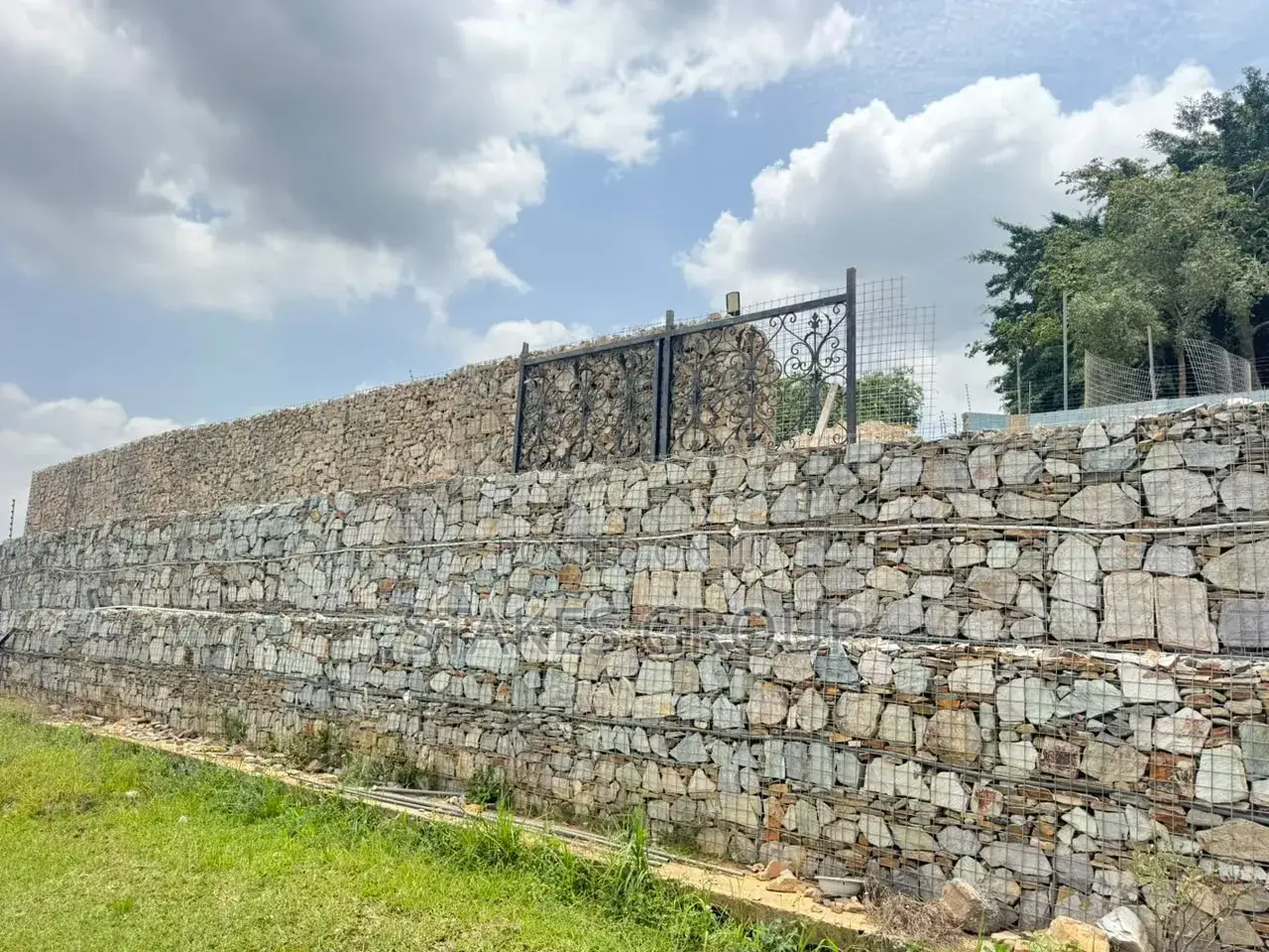 Retaining Wall (Gabion)