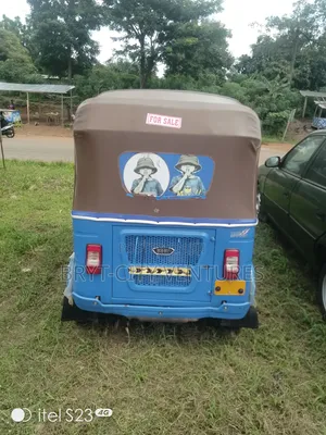 Bajaj RE 2025 Blue