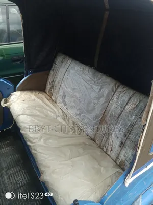 Bajaj RE 2025 Blue
