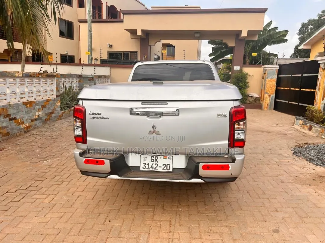 Mitsubishi L200 2020 White