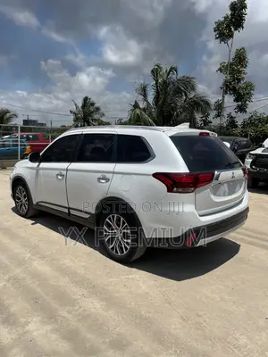 Mitsubishi Outlander SEL AWC 2018 White