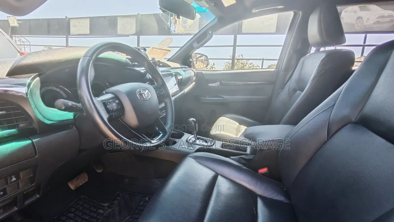 Toyota Hilux 2020 Gray