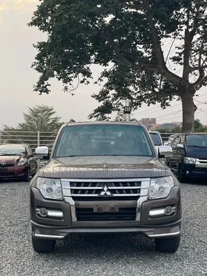 Mitsubishi Pajero Sport 2016 Gold