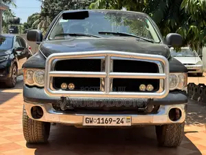 Dodge RAM 2004 Black