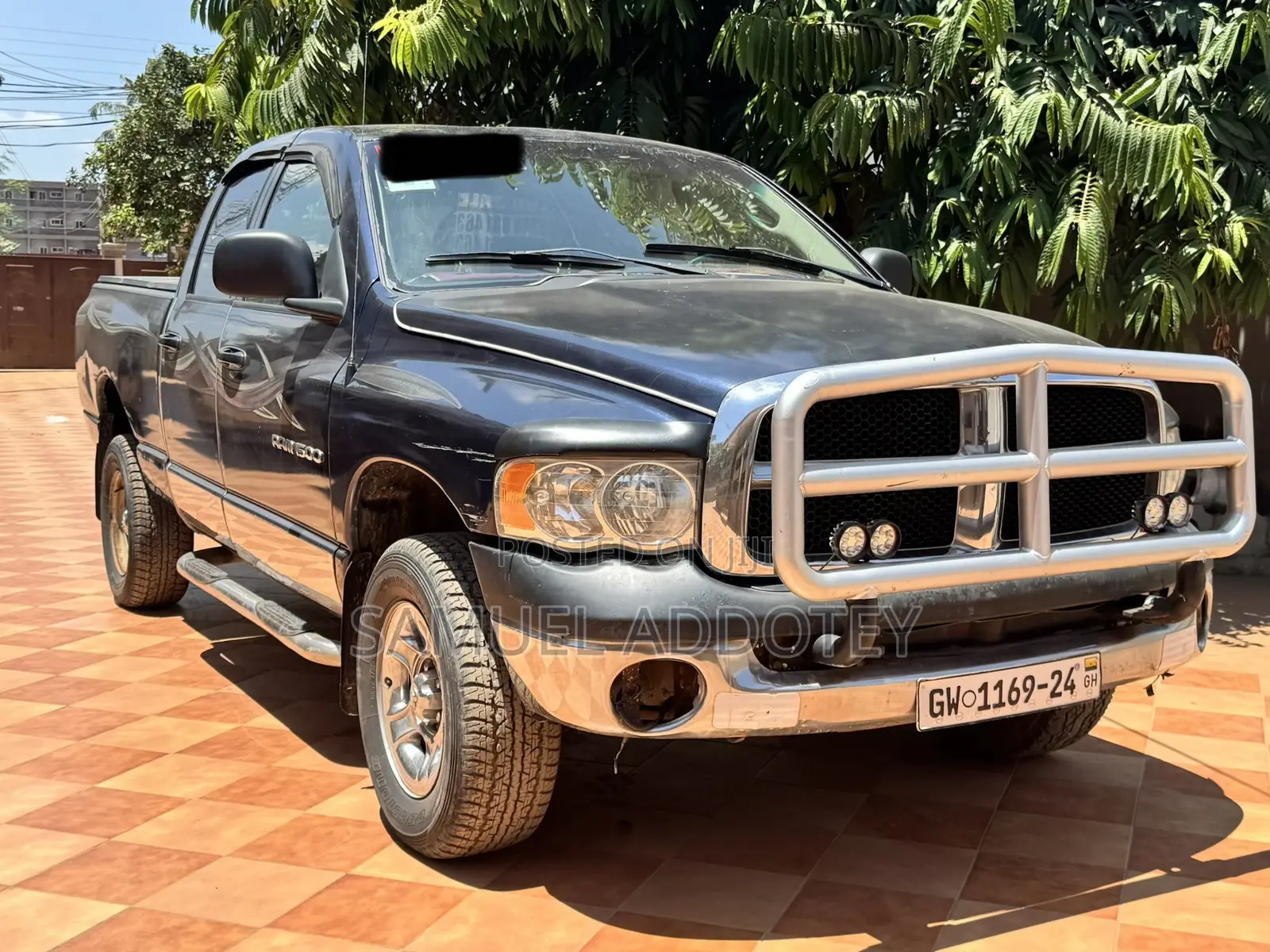 Dodge RAM 2004 Black