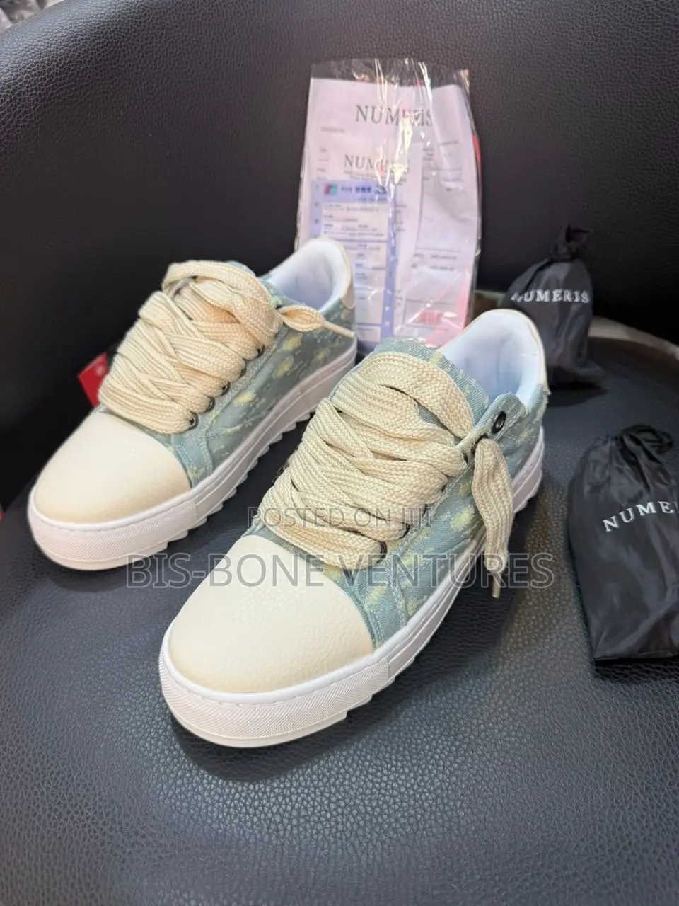 Numeris Sneakers