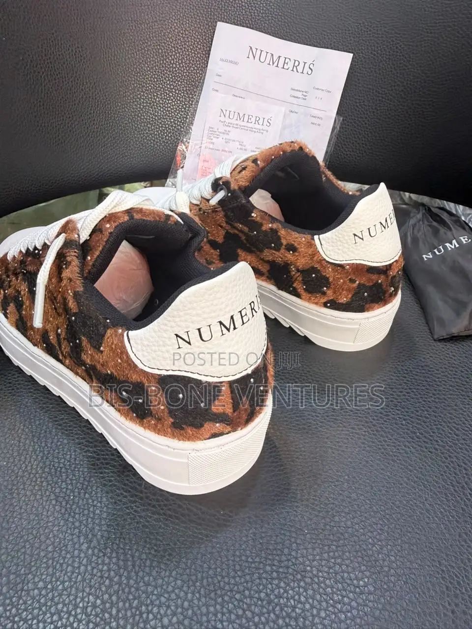 Numeris Sneakers