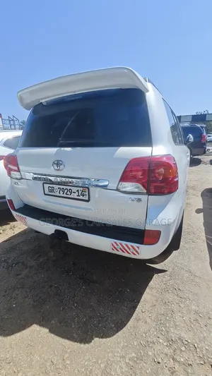 Toyota Land Cruiser 4.5 V8 GXR 2014 White