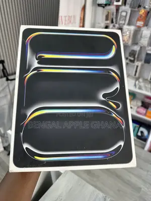New Apple iPad Pro 13 (2024) 256 GB Black