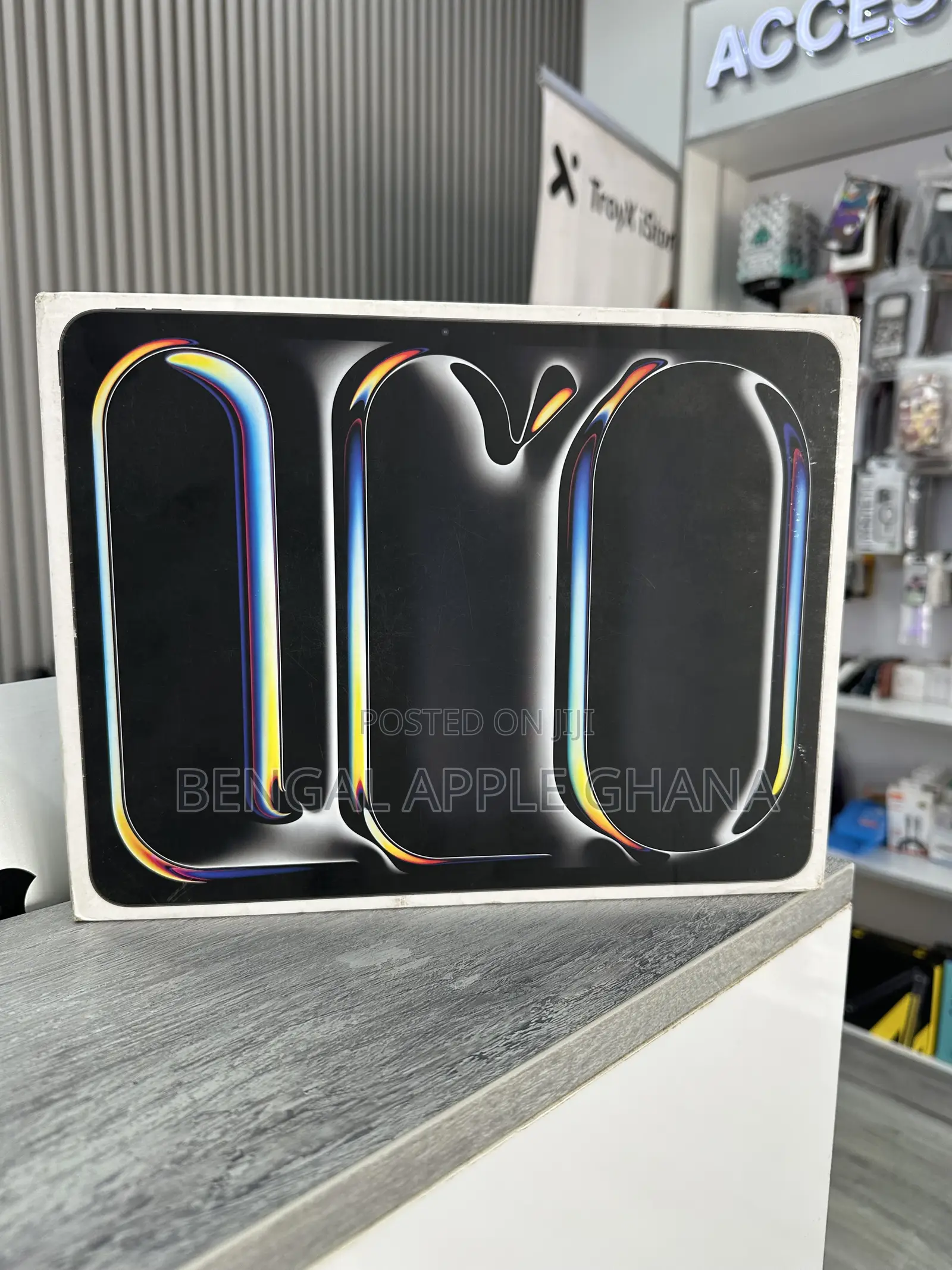 New Apple iPad Pro 13 (2024) 256 GB Black