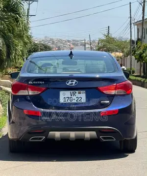 Hyundai Elantra Limited Sedan FWD (1.8L 4cyl 6A) 2013 Blue