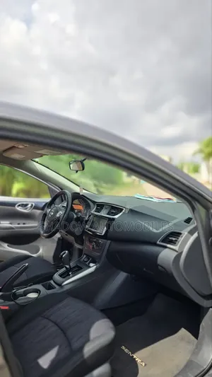 Nissan Sentra SV 2019 Gray