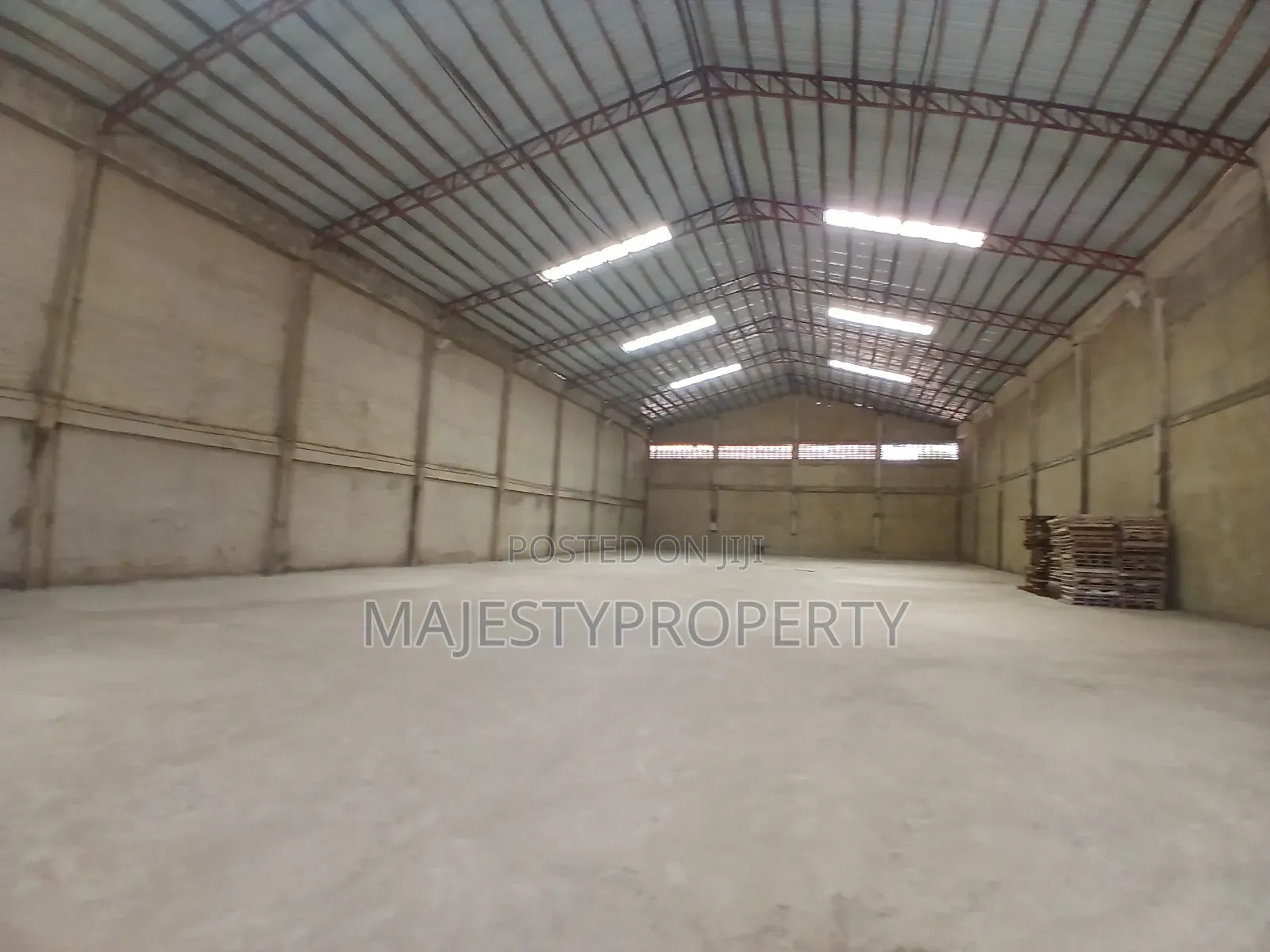 1,600 Square Metres Warehouse for Rent at Spintex