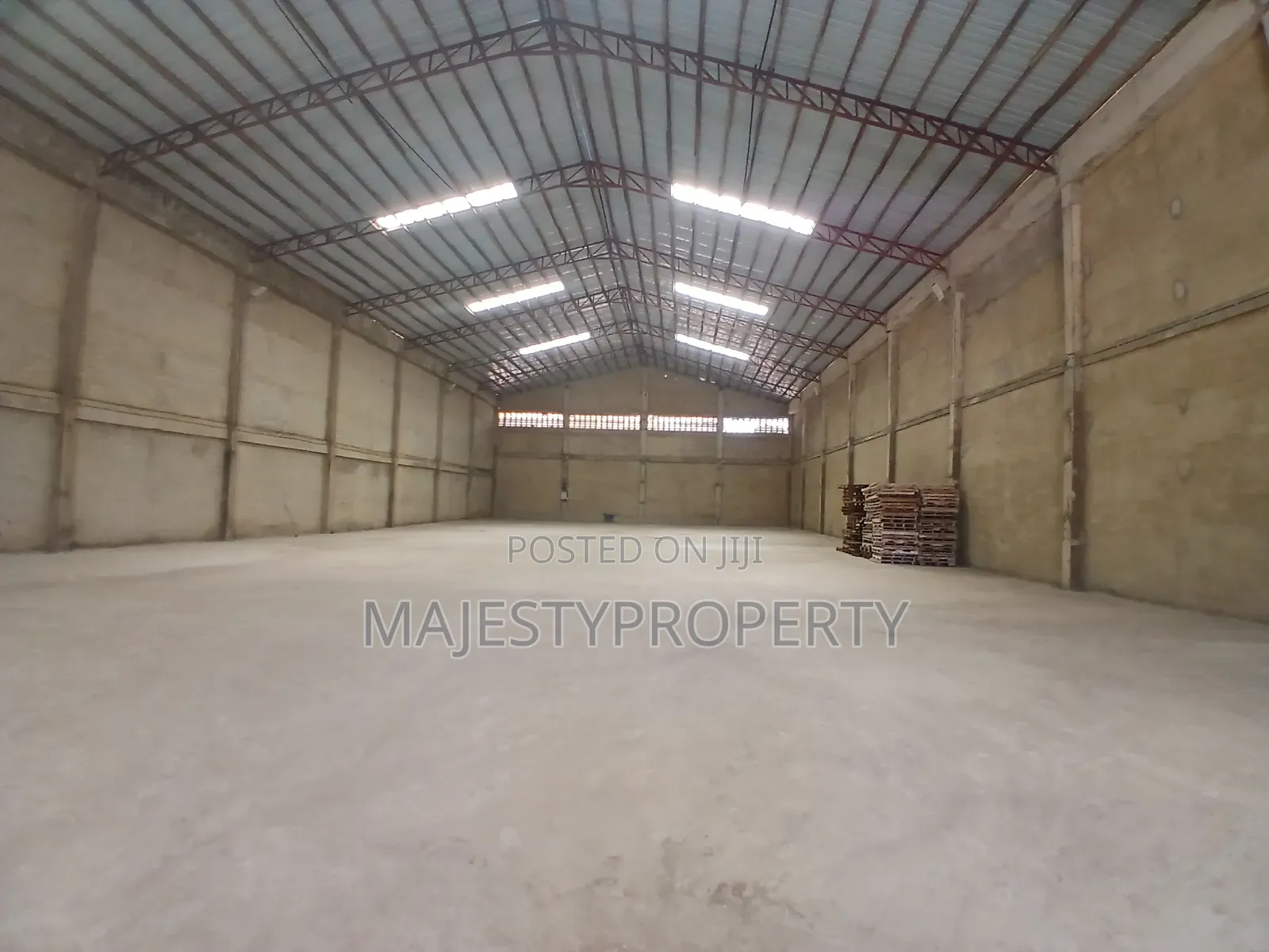 1,600 Square Metres Warehouse for Rent at Spintex
