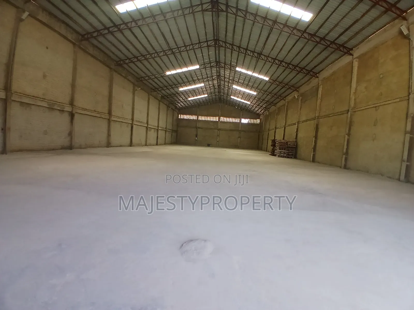 1,600 Square Metres Warehouse for Rent at Spintex