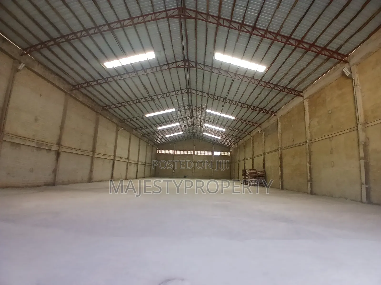 1,600 Square Metres Warehouse for Rent at Spintex