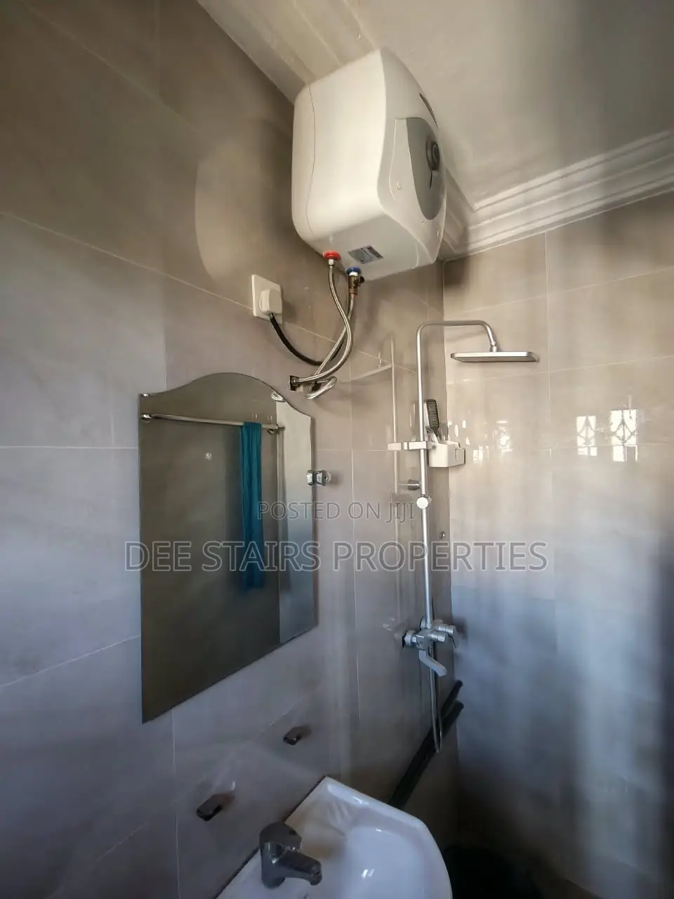 Mini Flat in Teshie Leakman for rent