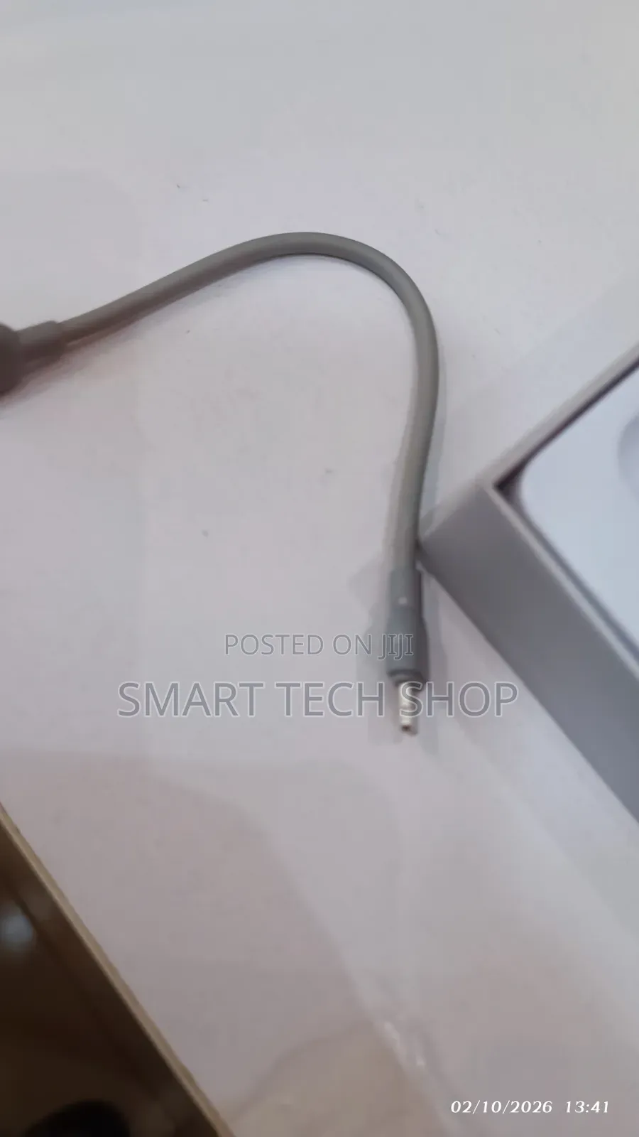 Multi-Functional 5-in-1 Magnetic Wireless Power Bank and Wall Adapter