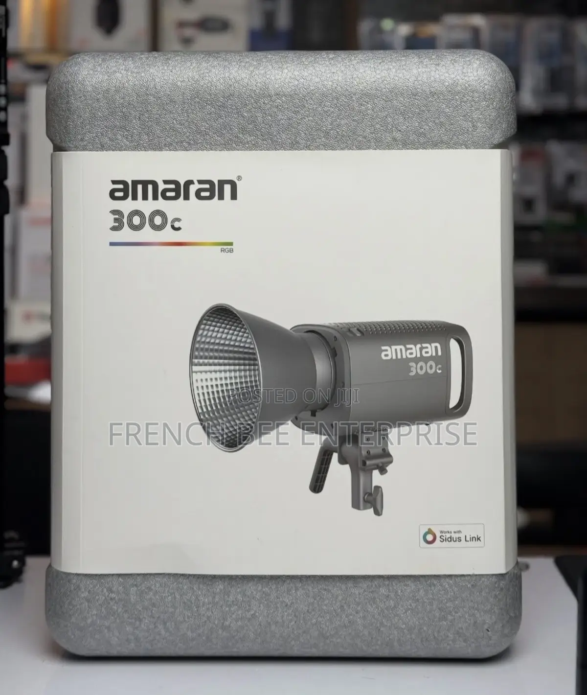 AMARAN 300c RGB Video Light