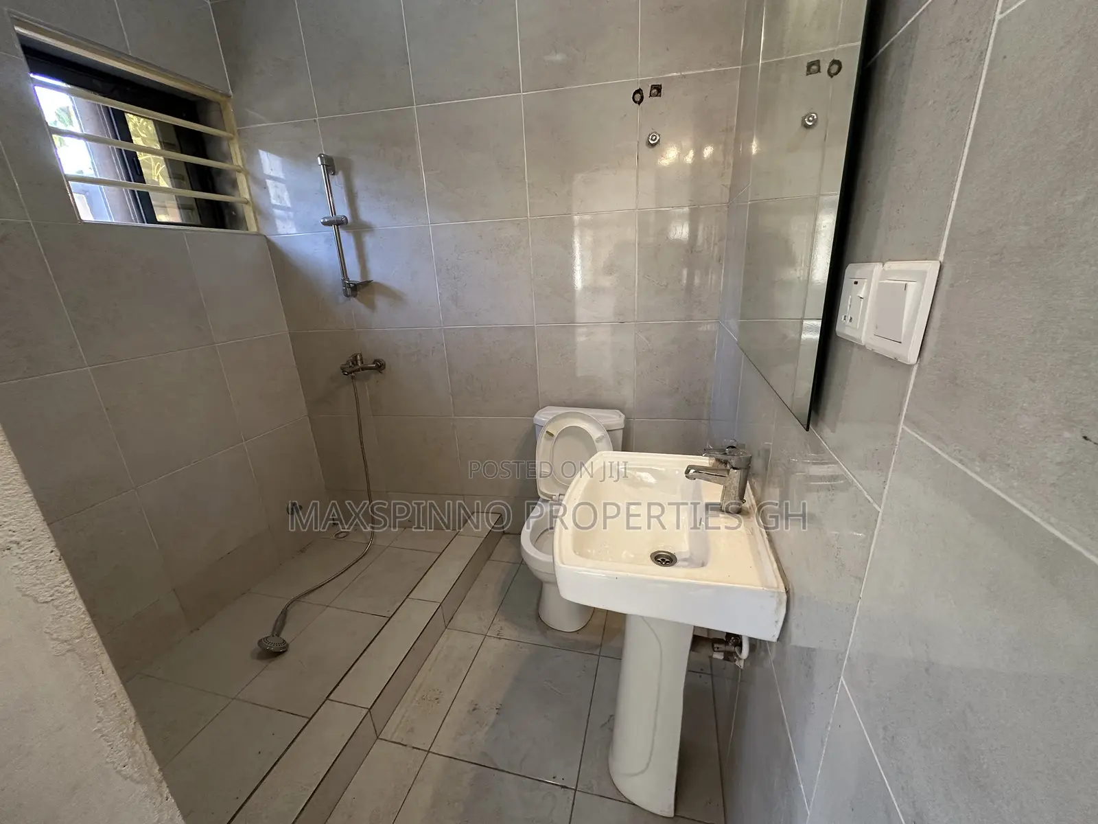 3bdrm Apartment in Maxspinno Properties, School Park Area for rent
