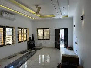 3bdrm Apartment in Maxspinno Properties, School Park Area for rent