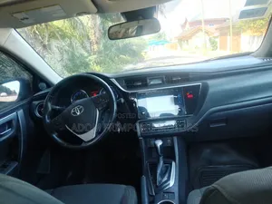 Toyota Corolla 2019 Gray