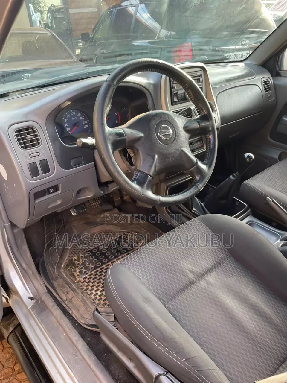 Nissan Hardbody 2017 Silver