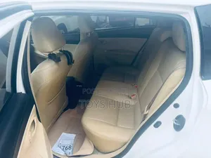 Toyota Yaris L Hatchback 5dr 2018 White