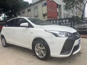 Toyota Yaris L Hatchback 5dr 2018 White