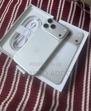 New Apple iPhone 17 Pro Max 256 GB Silver
