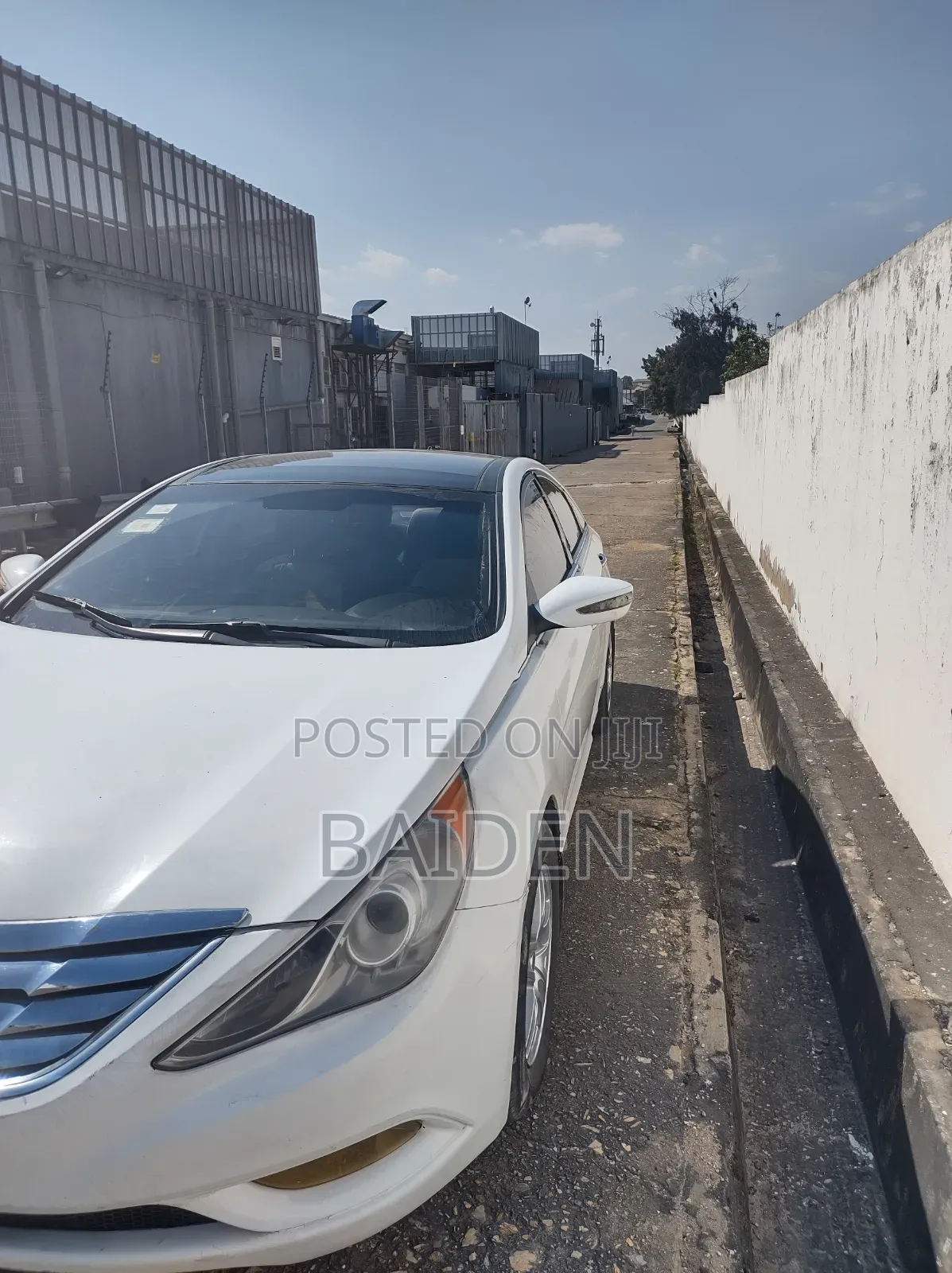 Hyundai Sonata SE 2.0T Sedan FWD (2.0L 4cyl 6A) 2013 White