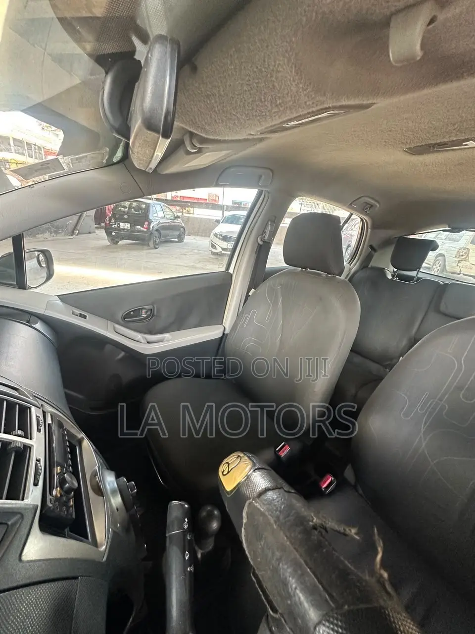 Toyota Yaris 2010 White