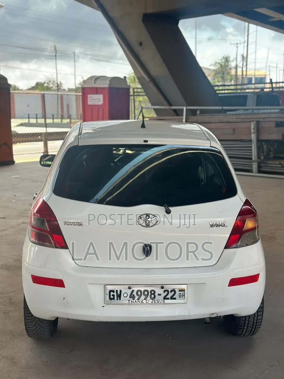 Toyota Yaris 2010 White