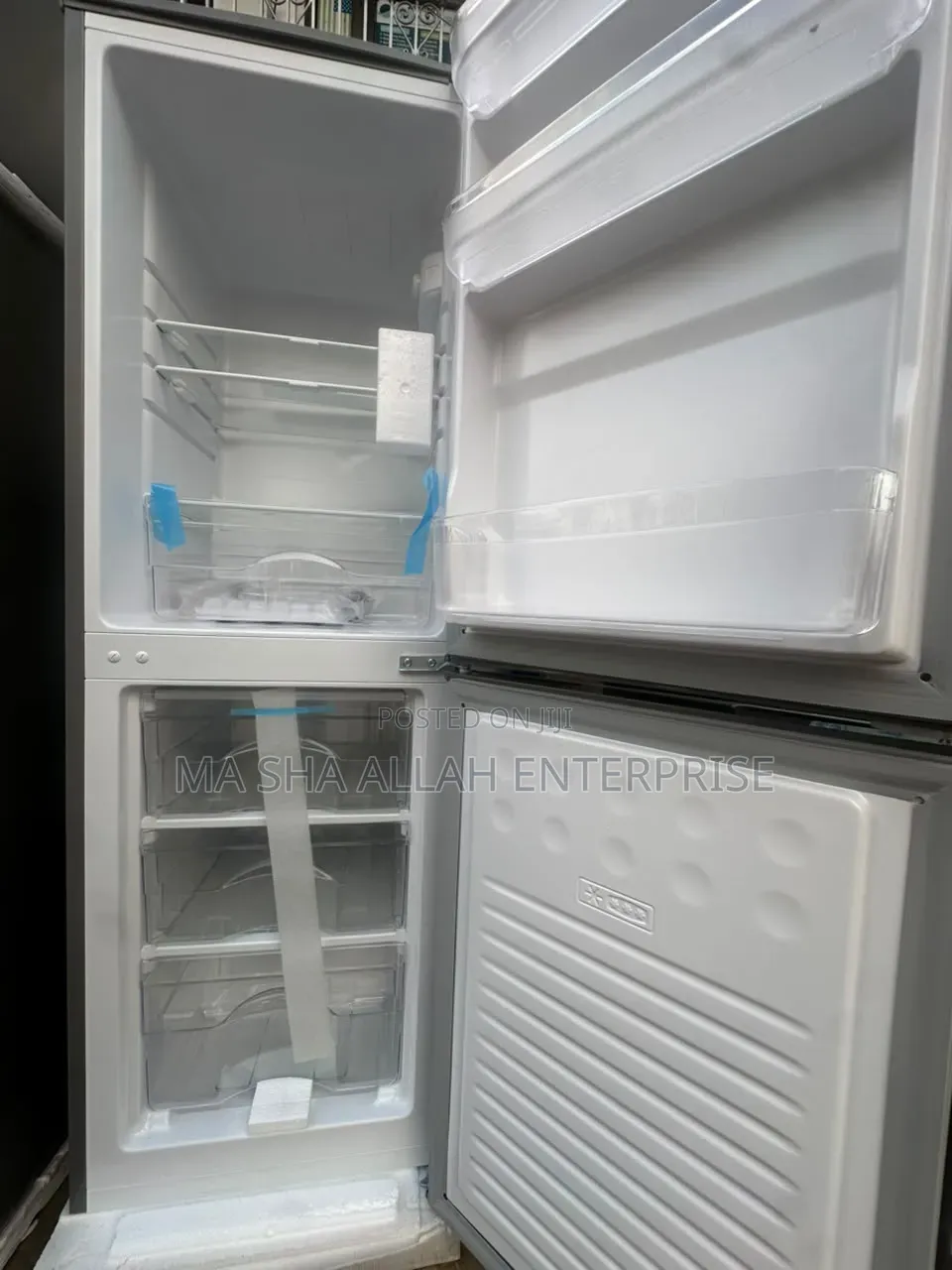 142 Liters Powerful & Durable Legacy Bottom Freezer Refrigerator