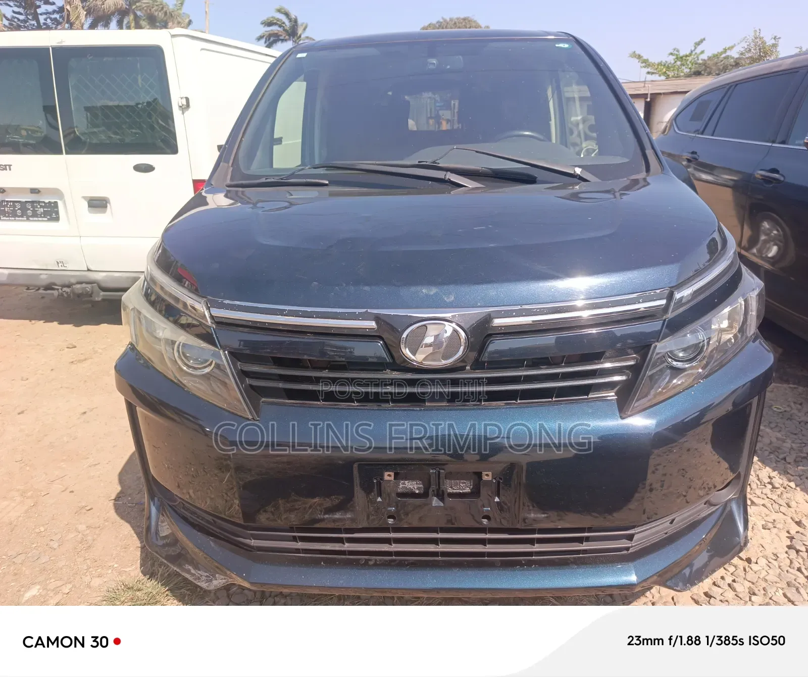 Toyota Voxy 2014 Black