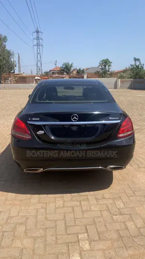 Mercedes-Benz C300 2014 Black