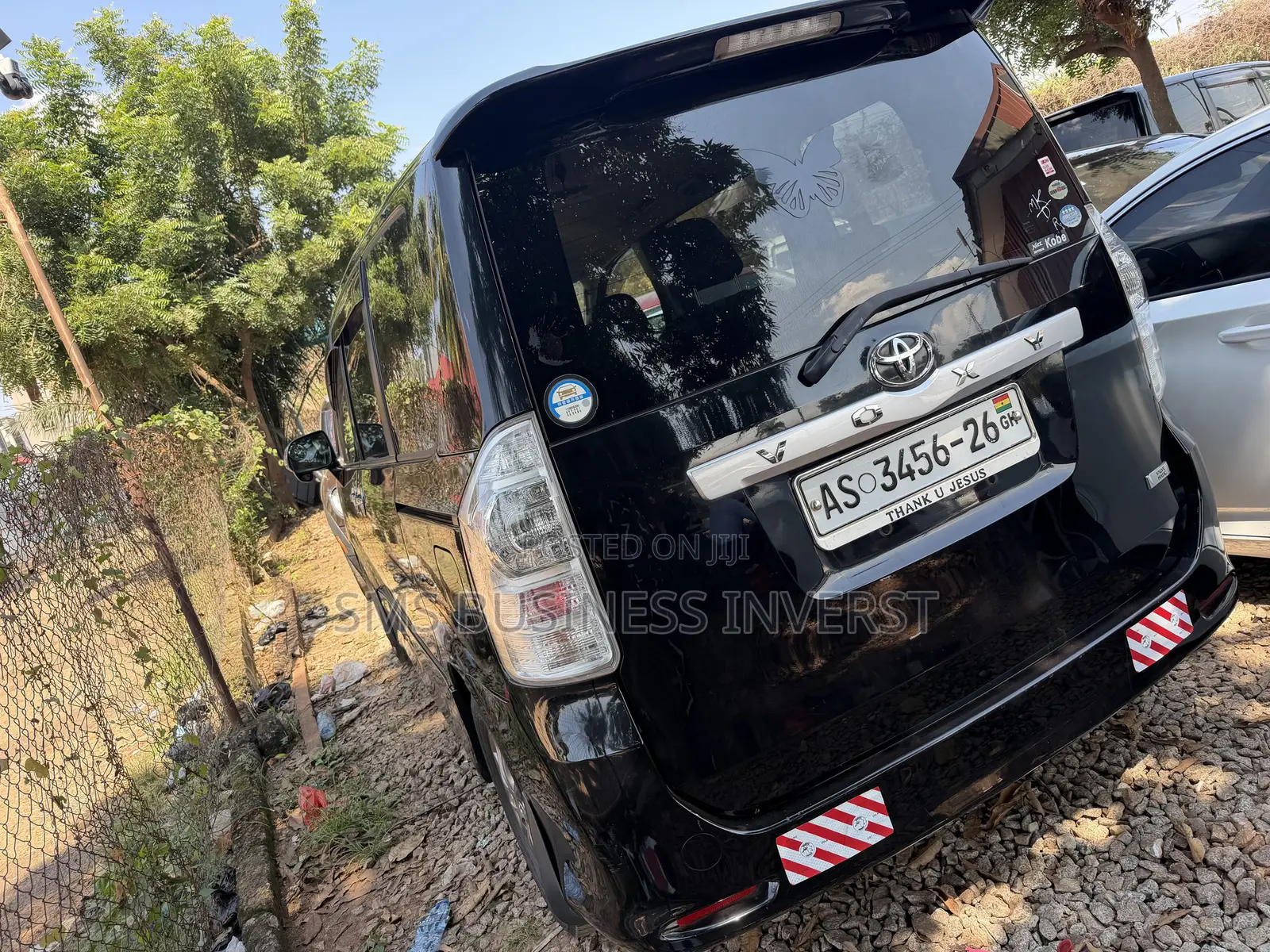 Toyota Voxy V 2WD 7-Seater 2012 Black