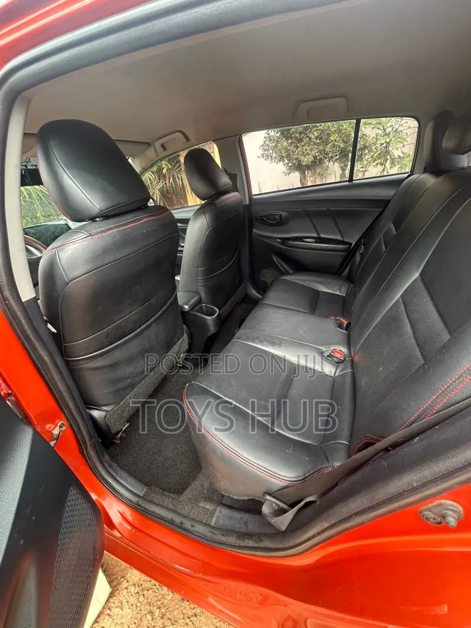 Toyota Yaris L Hatchback 5dr 2017 Orange