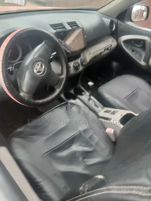 Toyota RAV4 2010 Red